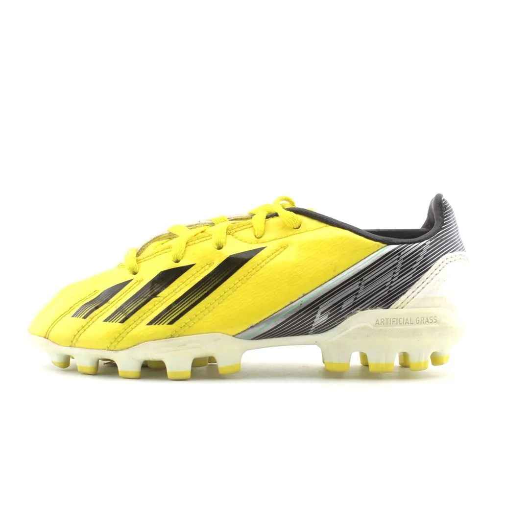 ADIDAS ARTIFICAL GRASS