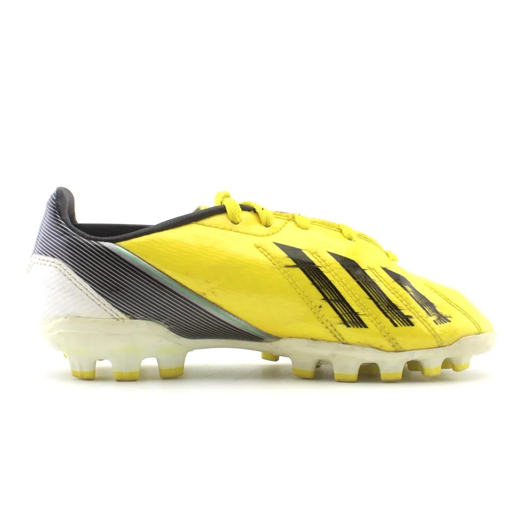 ADIDAS ARTIFICAL GRASS