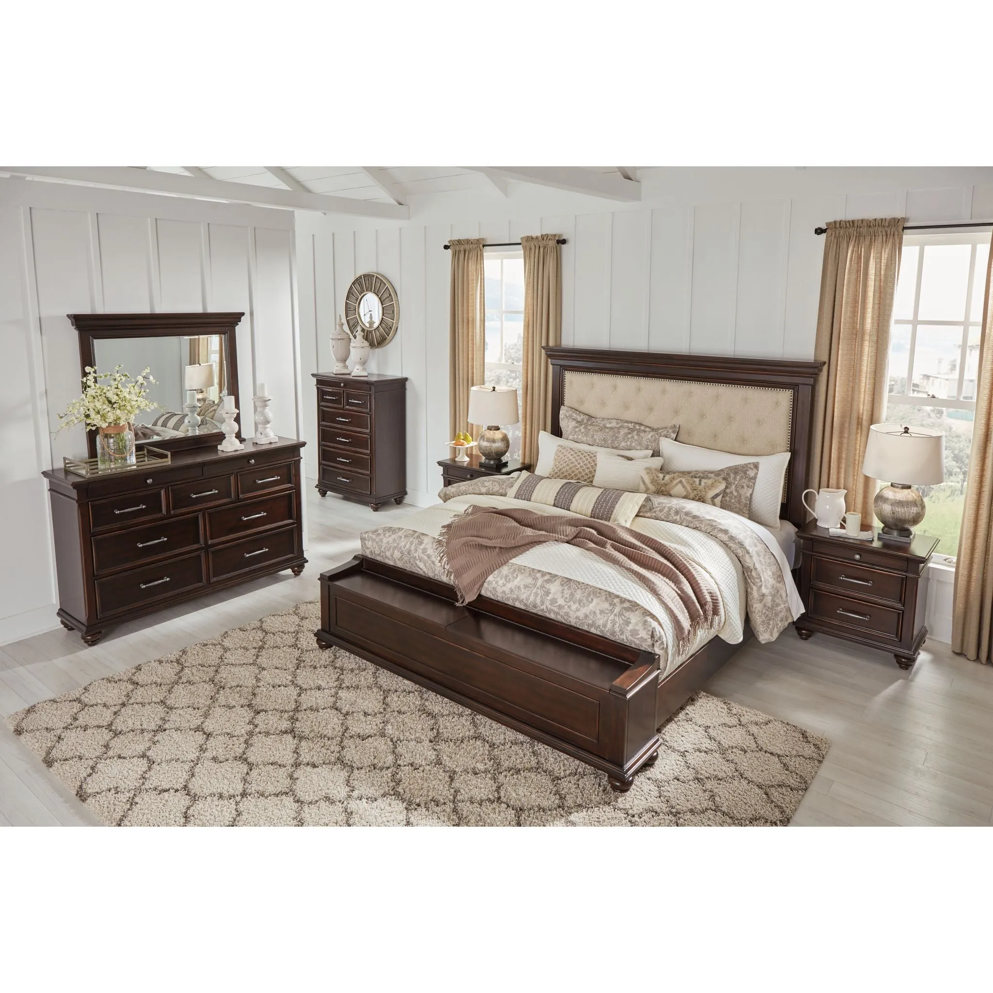 Brynhurst 3 Piece Upholstered Bed