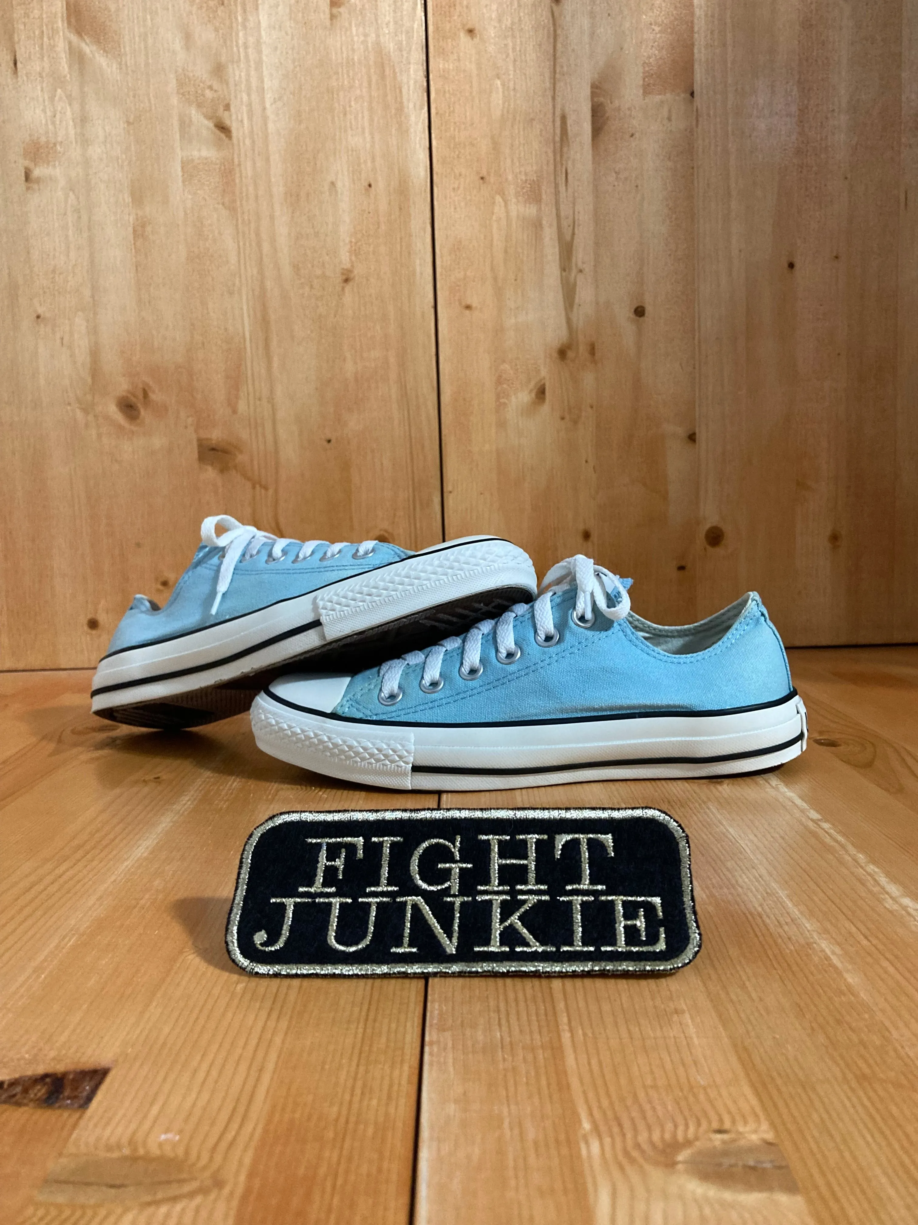 CONVERSE ALL STAR Women's Size 8 Canvas Low Top Unisex Shoes Sneakers Light Blue