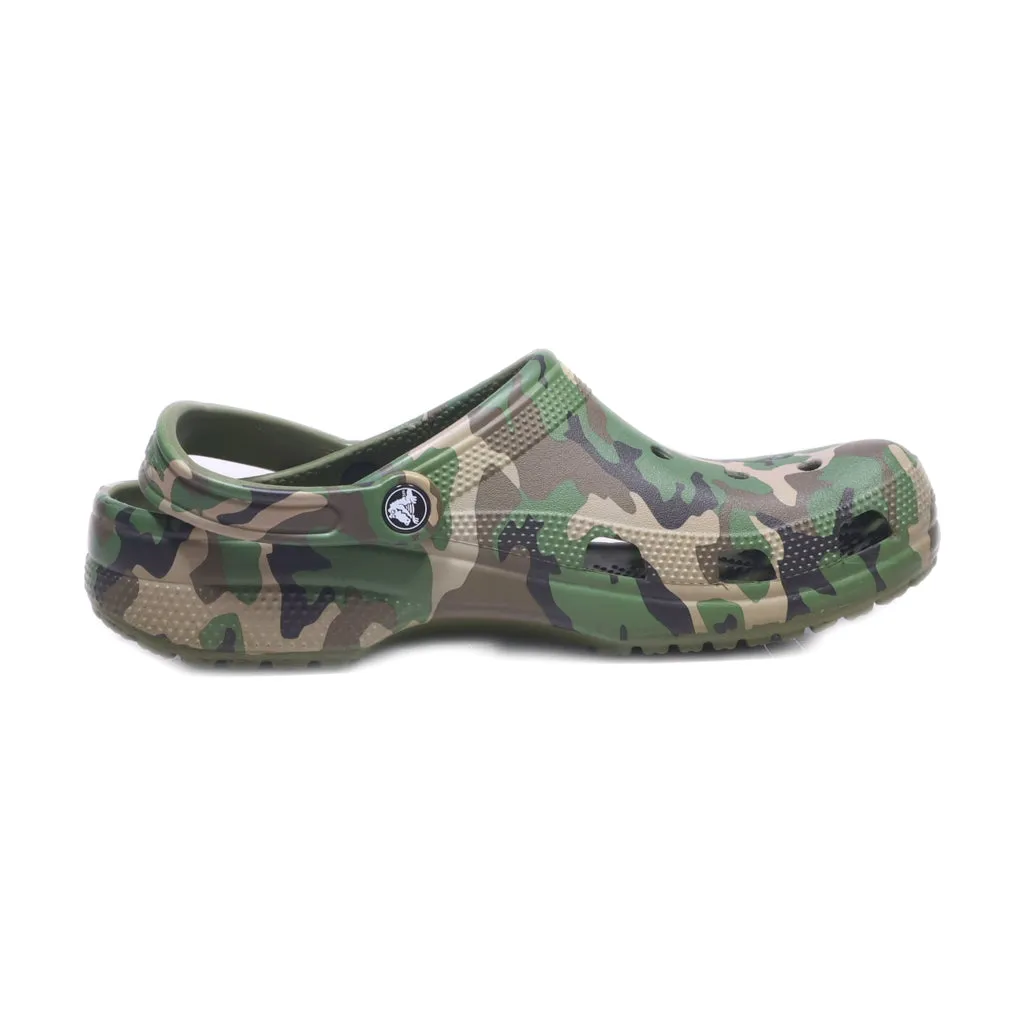 Crocs Classic Printed Camo Clogs Eva Green Colour For Men