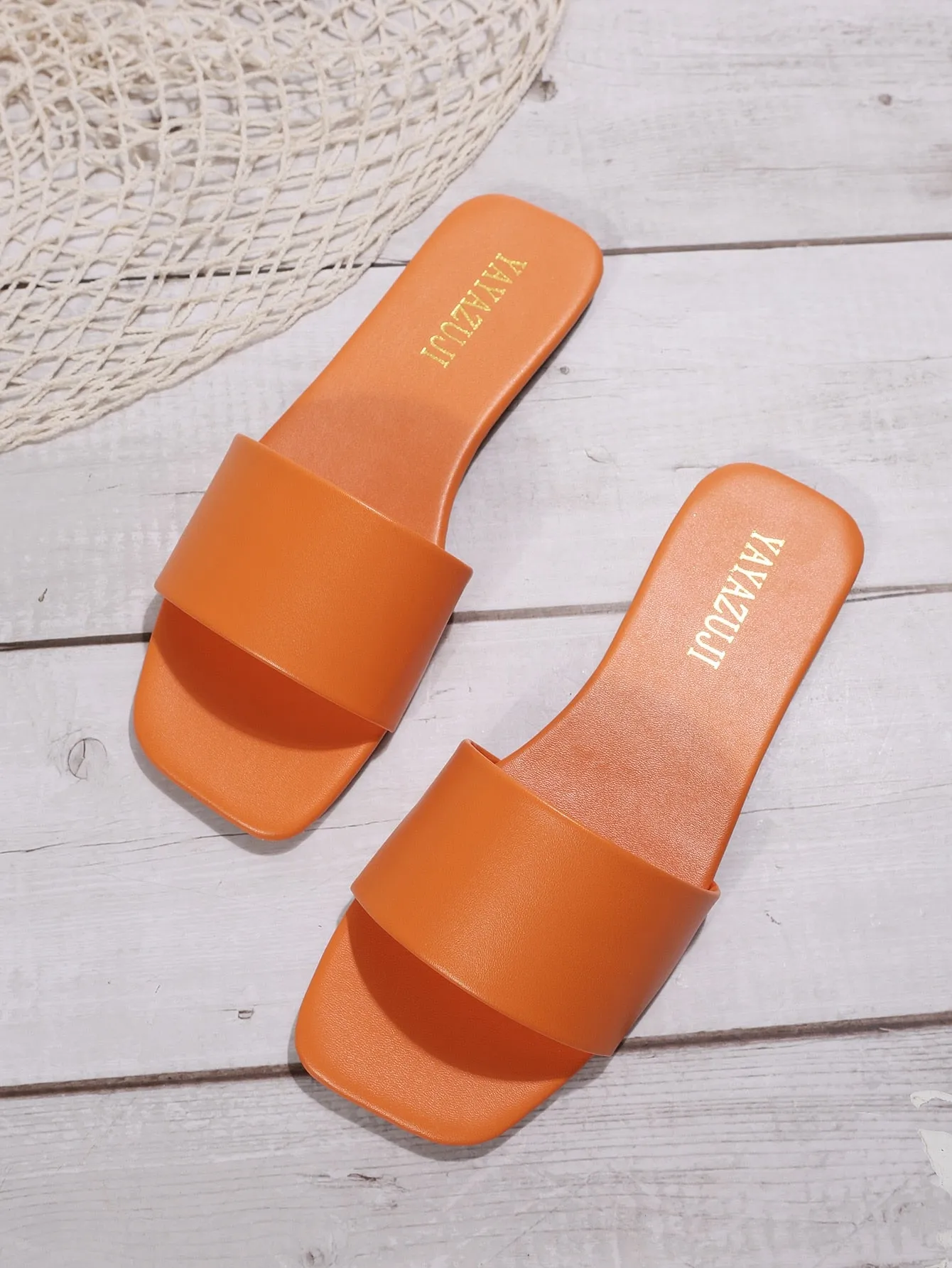 FLAT OPEN TOE FASHION SANDALS