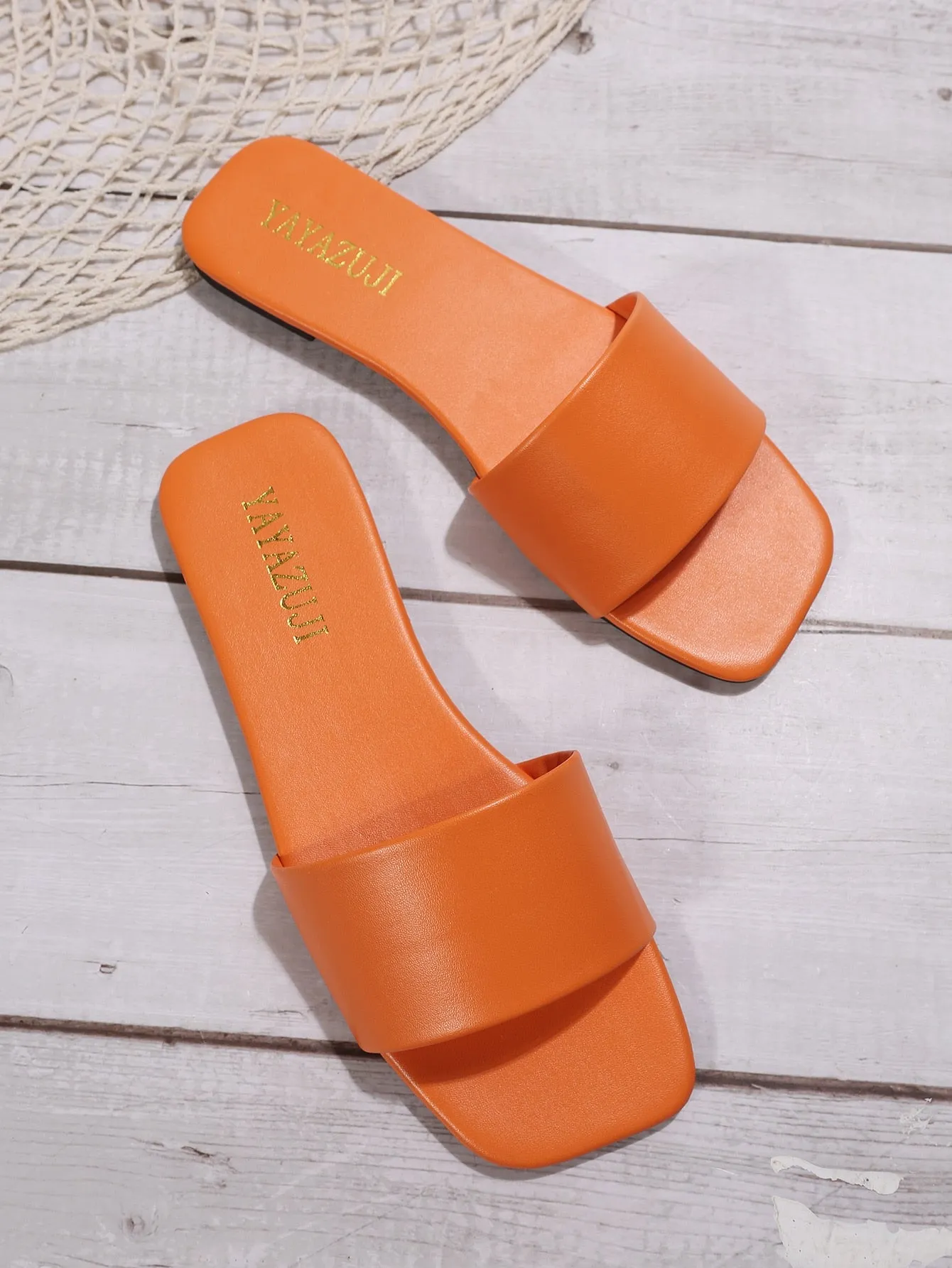 FLAT OPEN TOE FASHION SANDALS