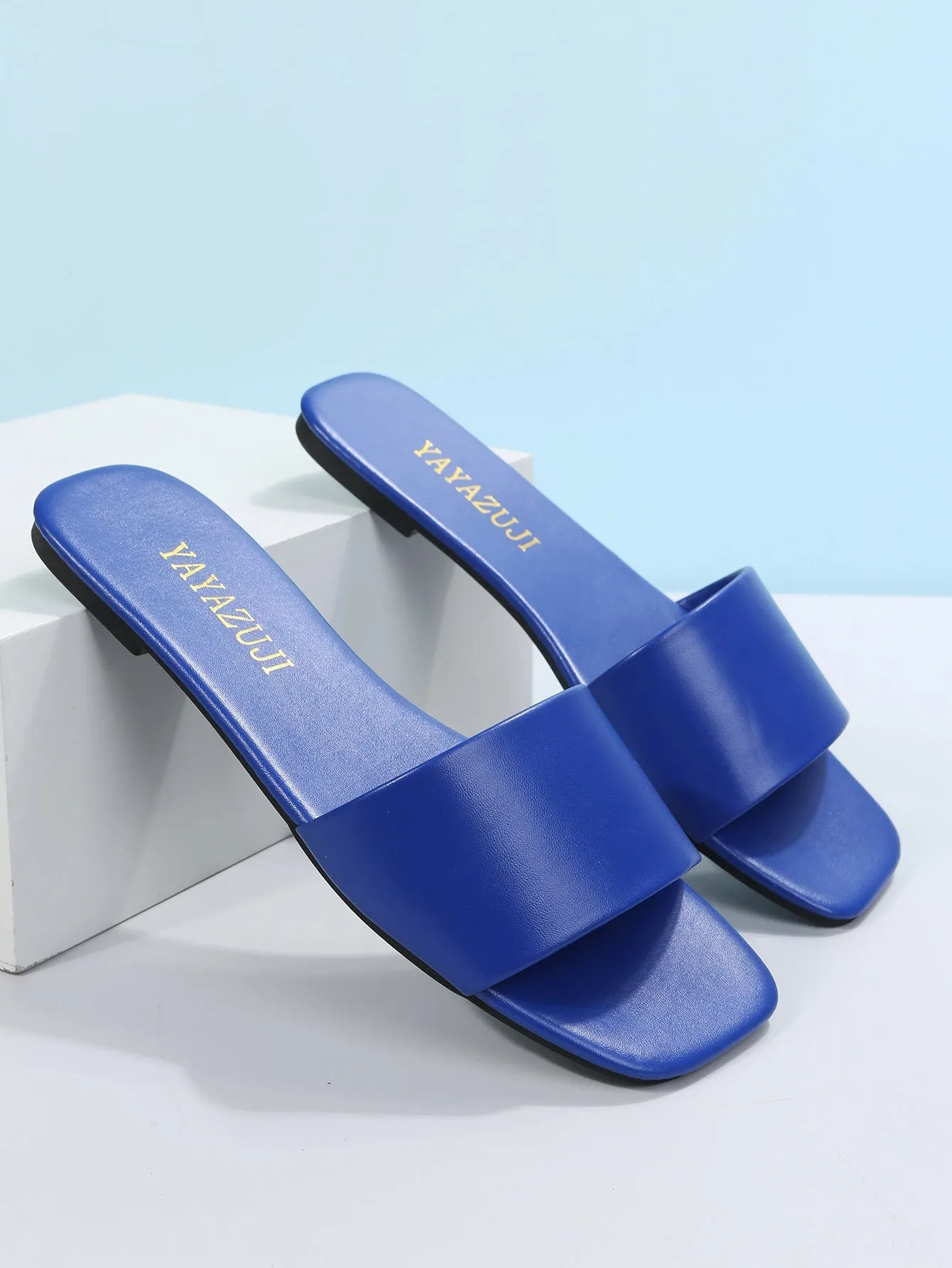 FLAT OPEN TOE FASHION SANDALS