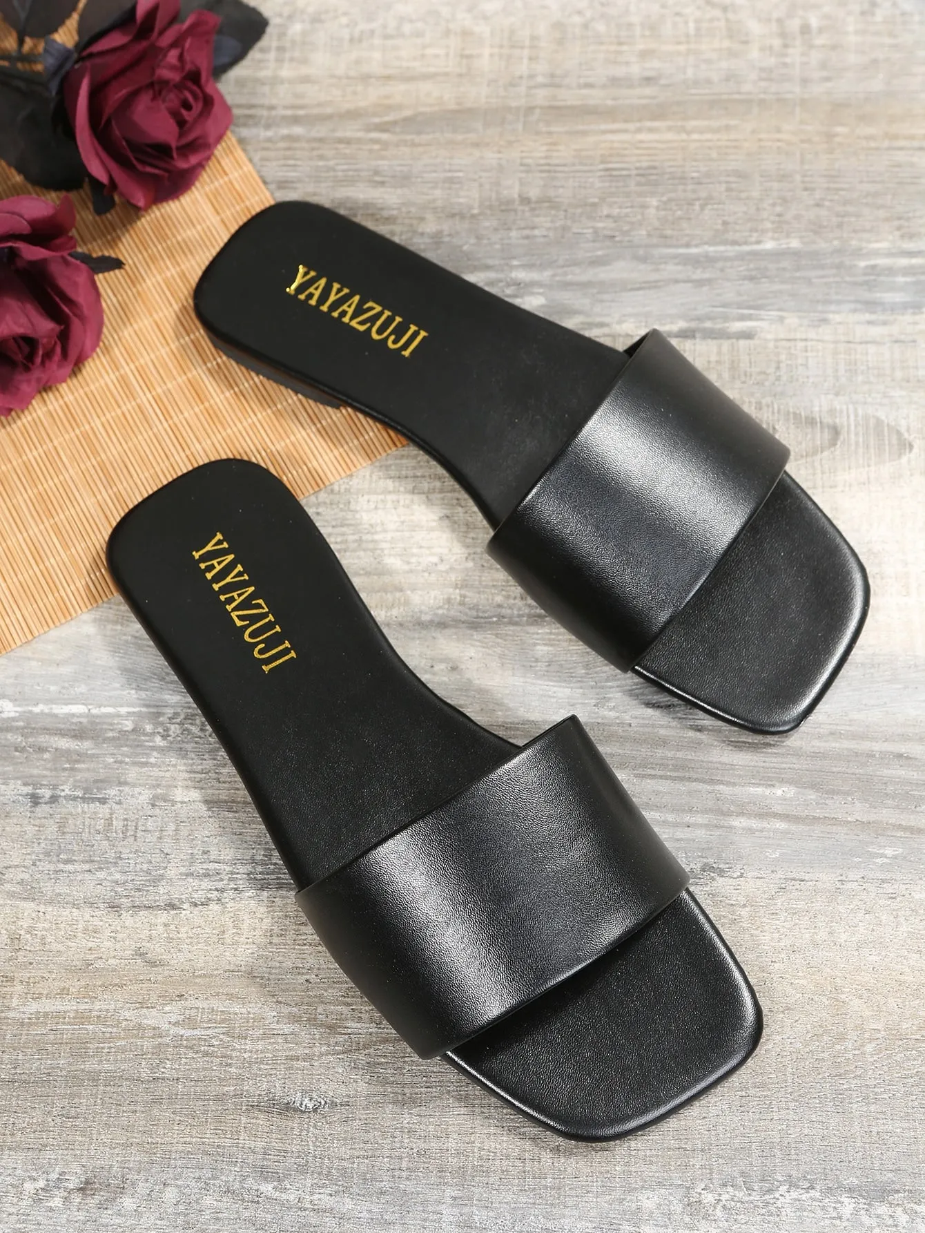 FLAT OPEN TOE FASHION SANDALS