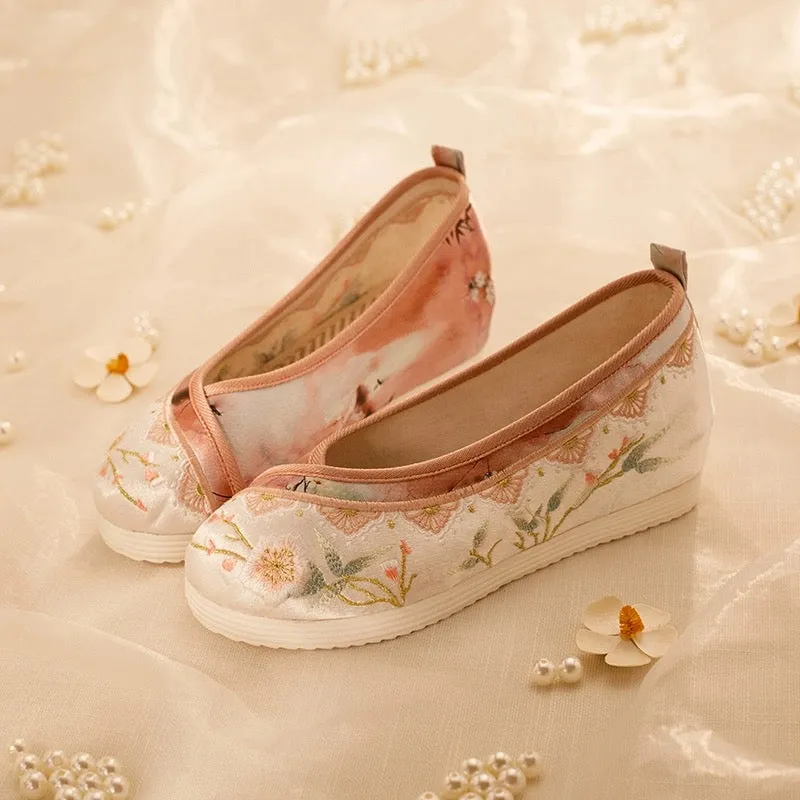 Hanfu Shoes: Helena