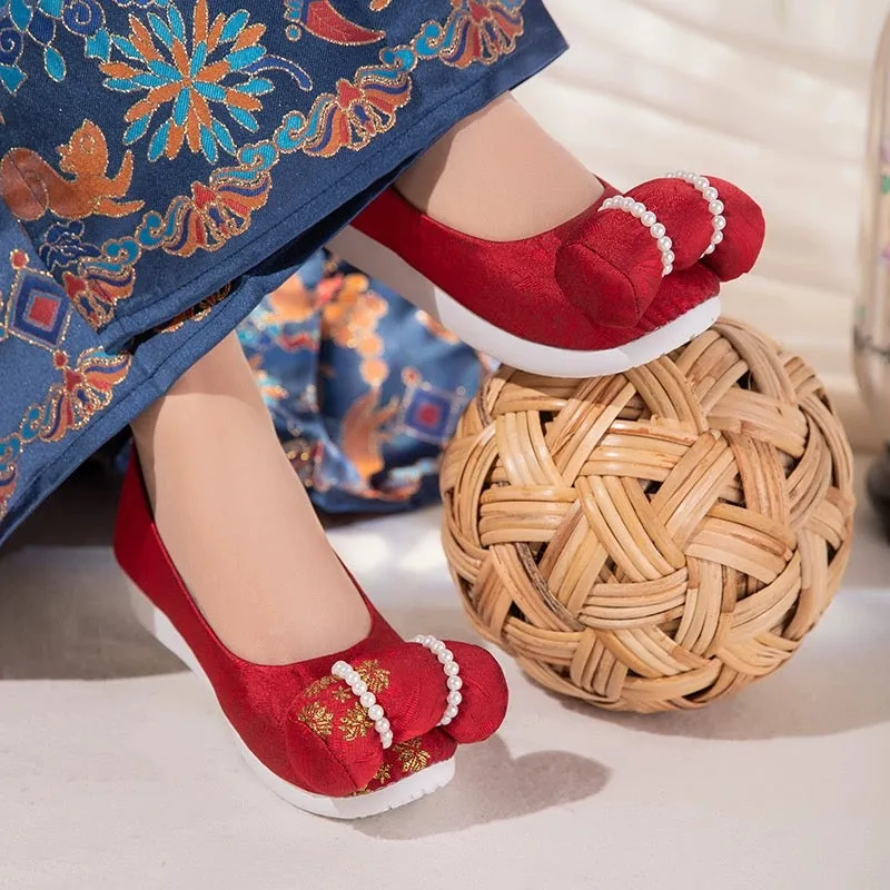 Hanfu Shoes: Red Bow