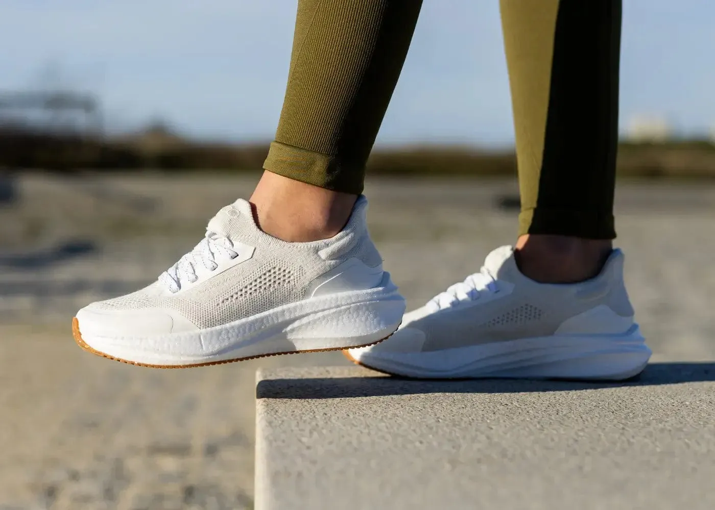 Runners Women's Hemp Leather Trainers | Pearl White