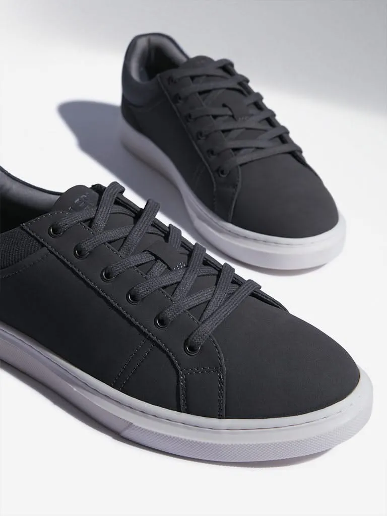 SOLEPLAY Grey Minimalistic Sneakers