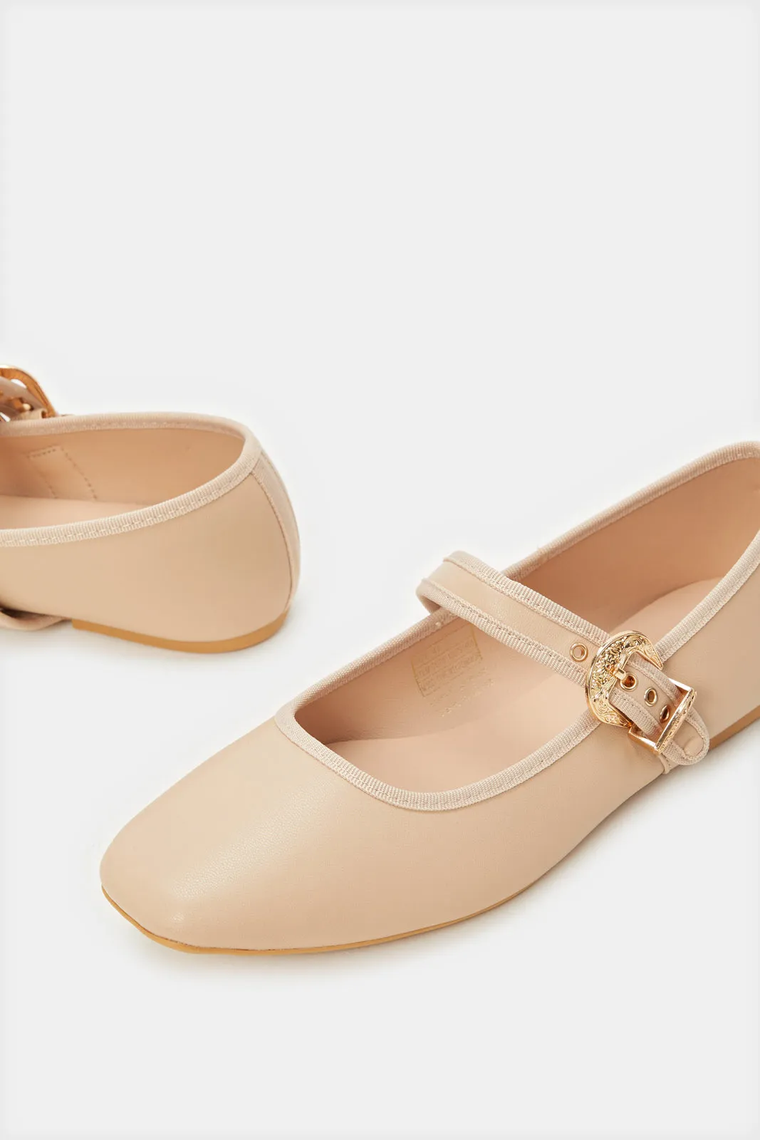 Women Beige Ballerina With Buckle Trim