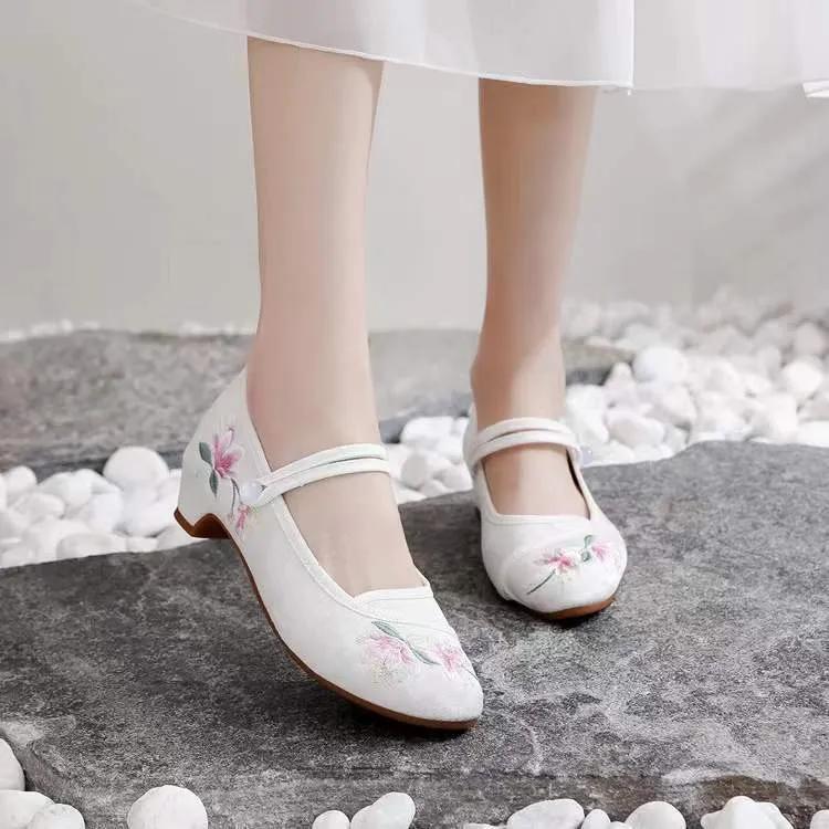 Women's Spring Ethnic Style Embroidered Height Increasing Canvas Shoes